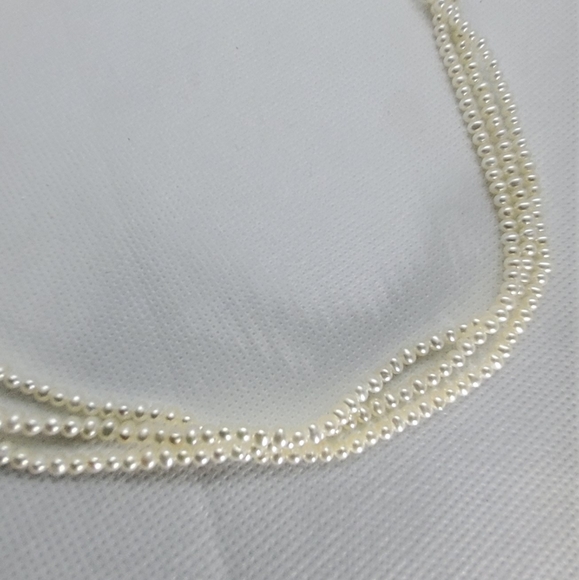 Pearlfection Triple Strand - Picture 2 of 9